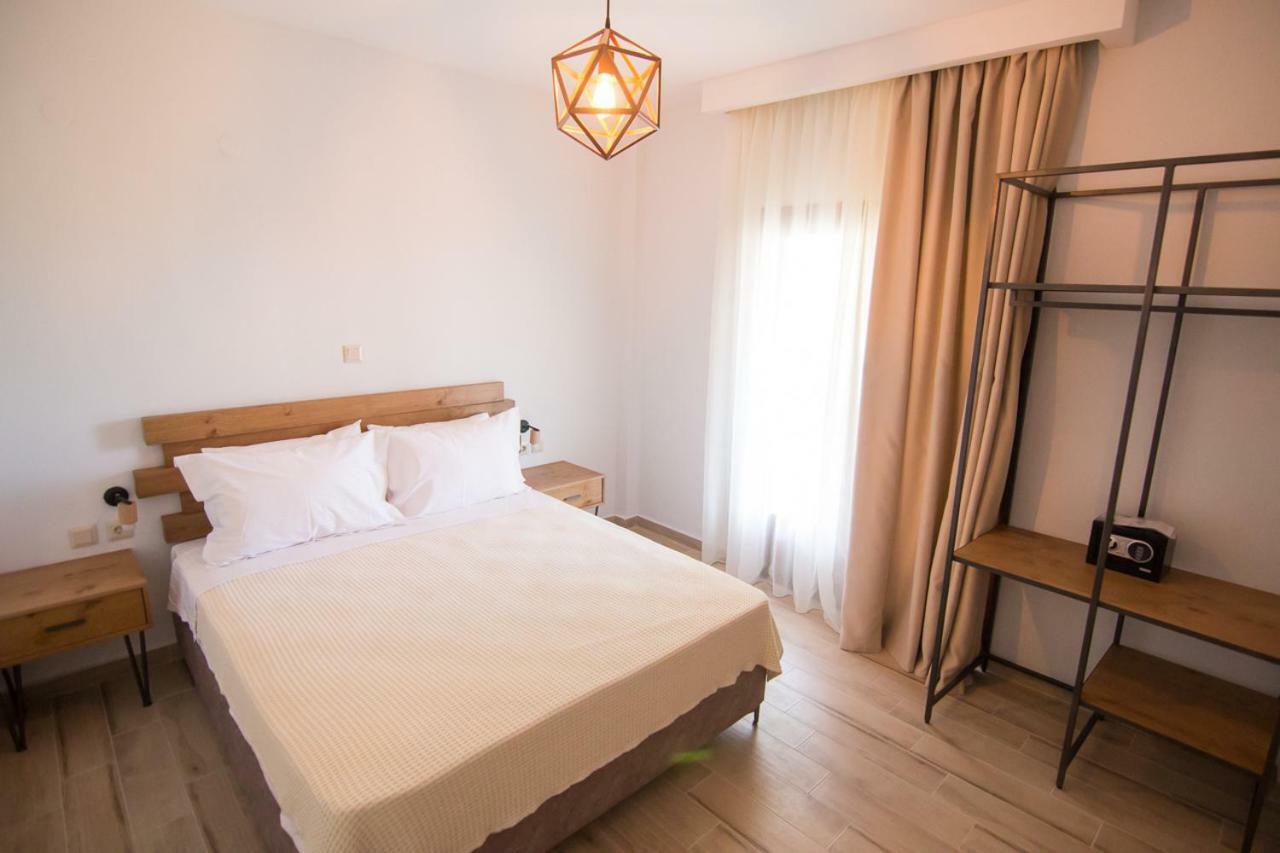 Casa Luxury Suites Paliouri Extérieur photo